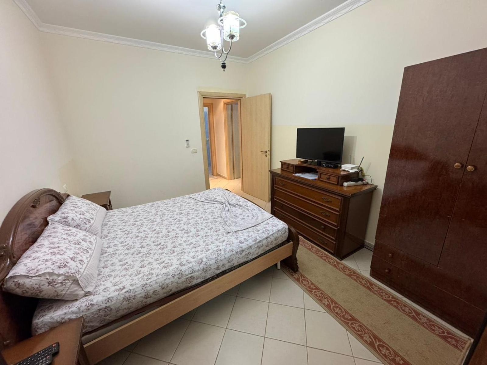 Apartment I&s 2 *